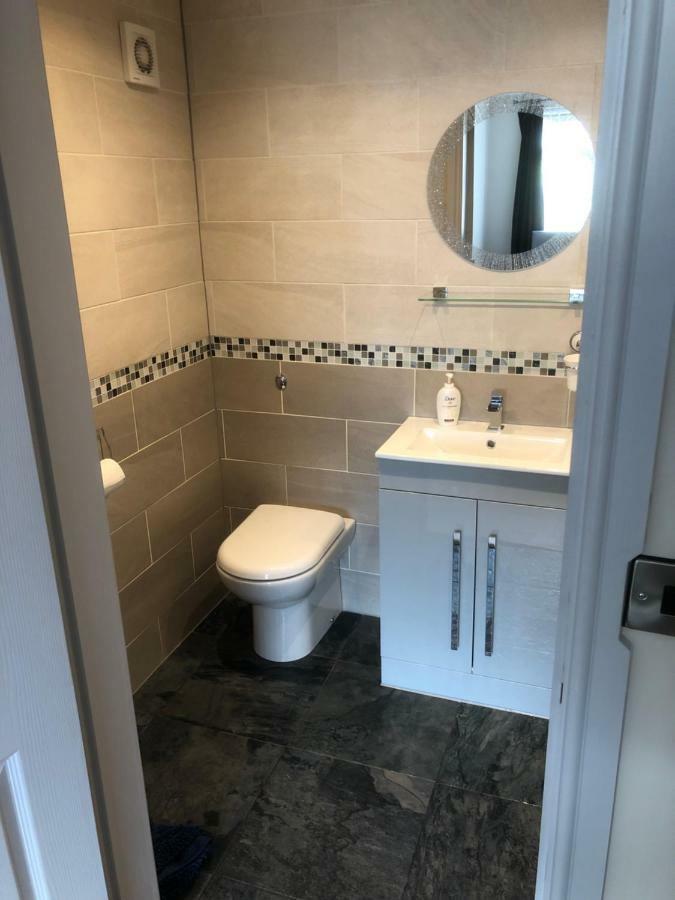 Private En-Suite Guestroom Ruthin Dış mekan fotoğraf